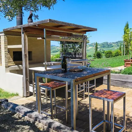Spacious Countryside Retreat