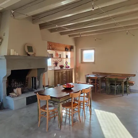 Spacious Countryside Retreat Apartamento *